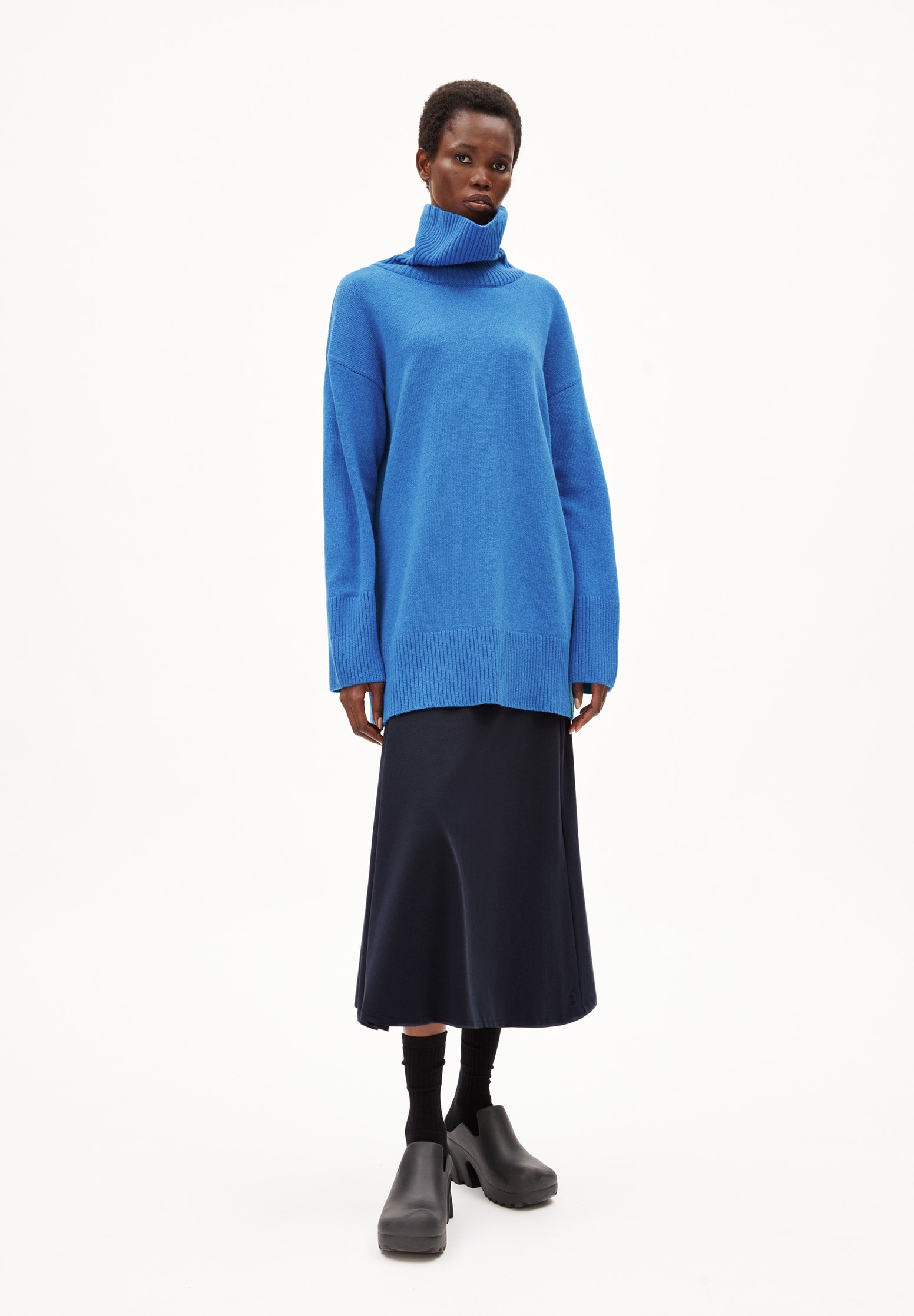 ARDIAA ROLLNECK WARM BLUE